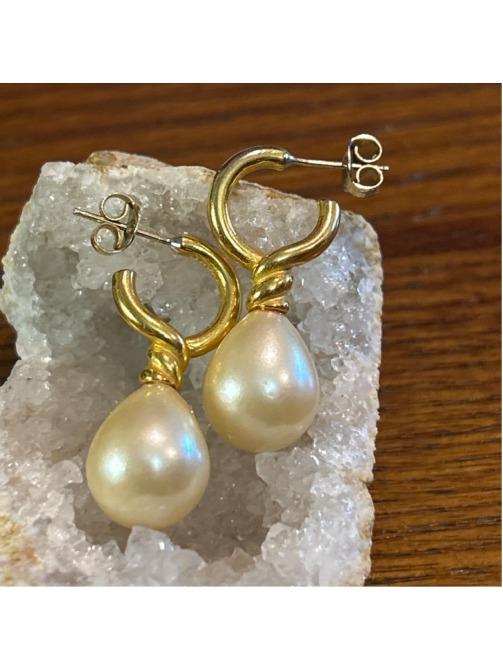 MMA 1984 EARRINGS WITH LARGE FAUX PEARLS gold tone beauties - Picture 2 of 5